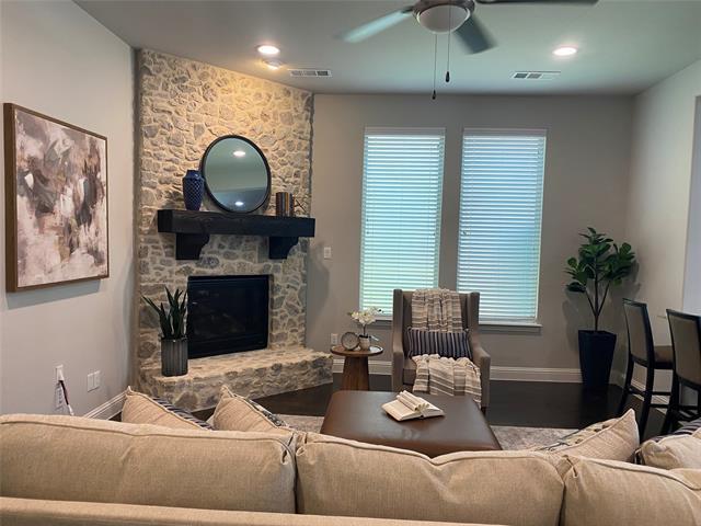 Building Photo - 9932 Haversham Dr