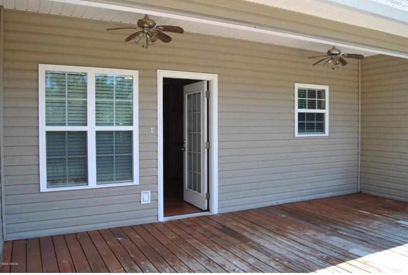 Building Photo - 575 Windsong Dr