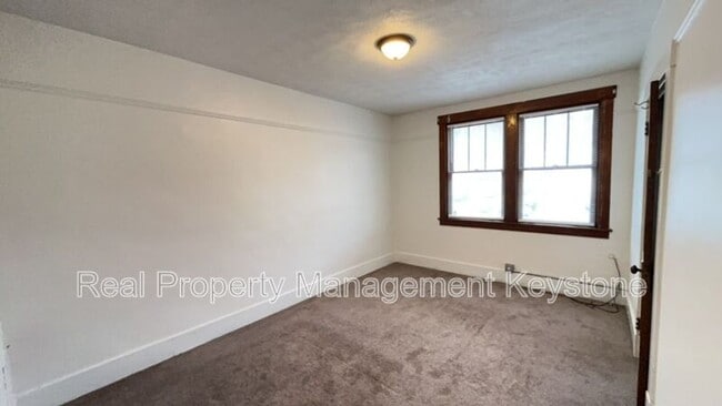 Building Photo - 709 Woodward Ave