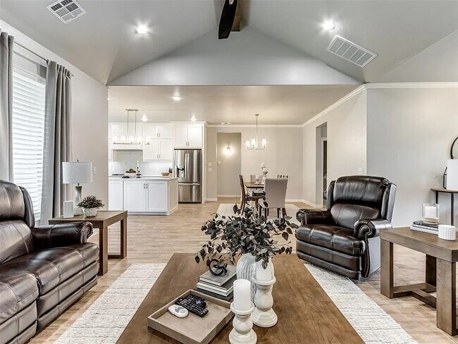 Building Photo - 1391 Hickory Trl