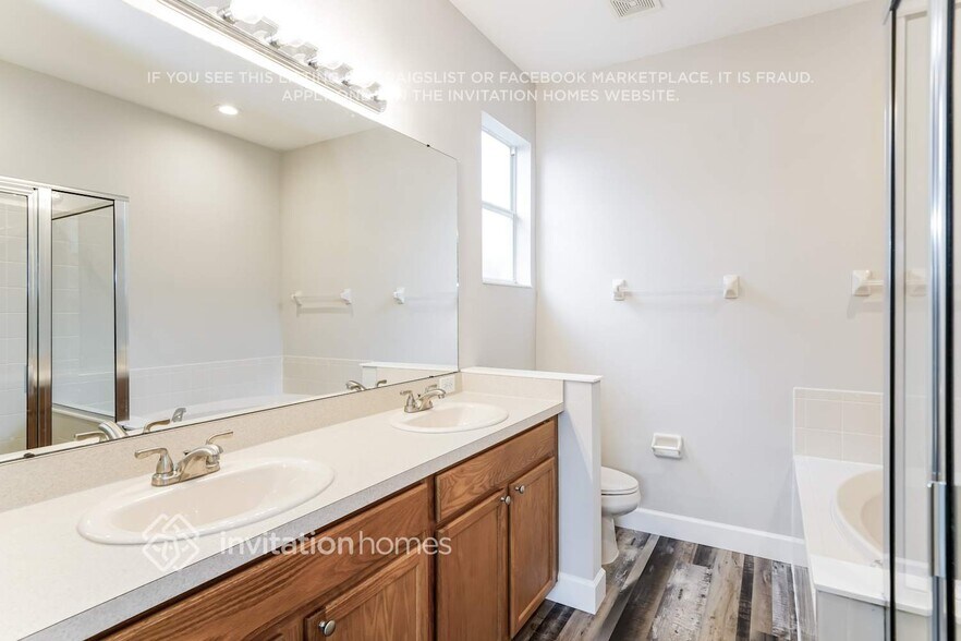 Building Photo - 8560 Deer Chase Dr