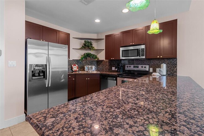 Building Photo - 500 Seawall Blvd