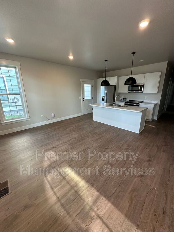 Building Photo - 6023 Elysian Rd