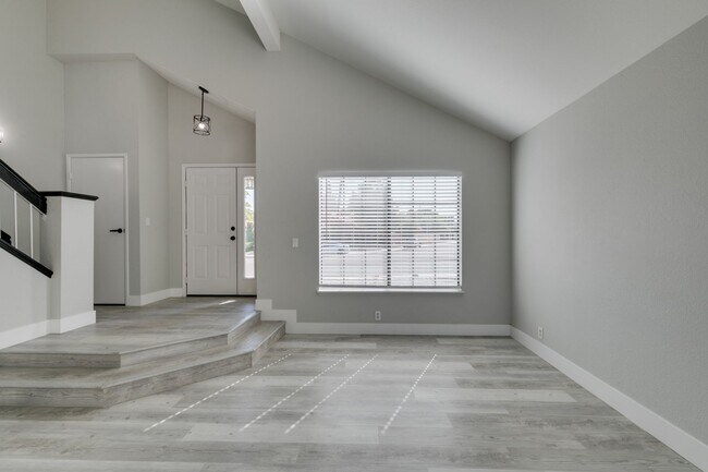 Building Photo - 91 Trevor Dr