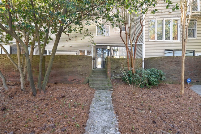 Building Photo - 7010 Sandy Forks Rd