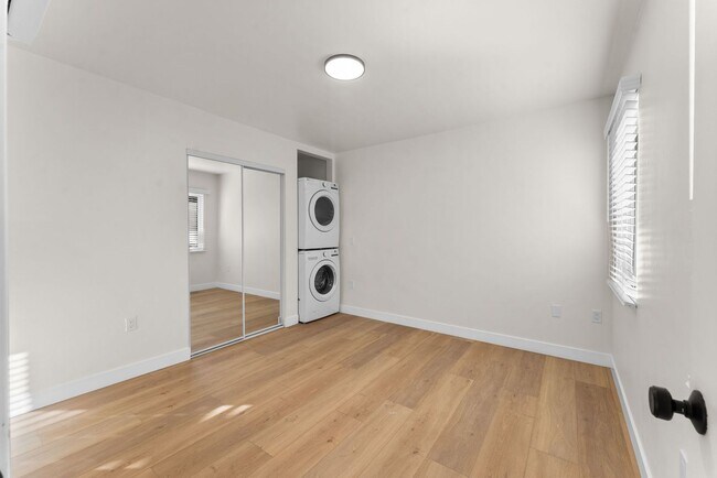 Building Photo - 2735 Broadway-1