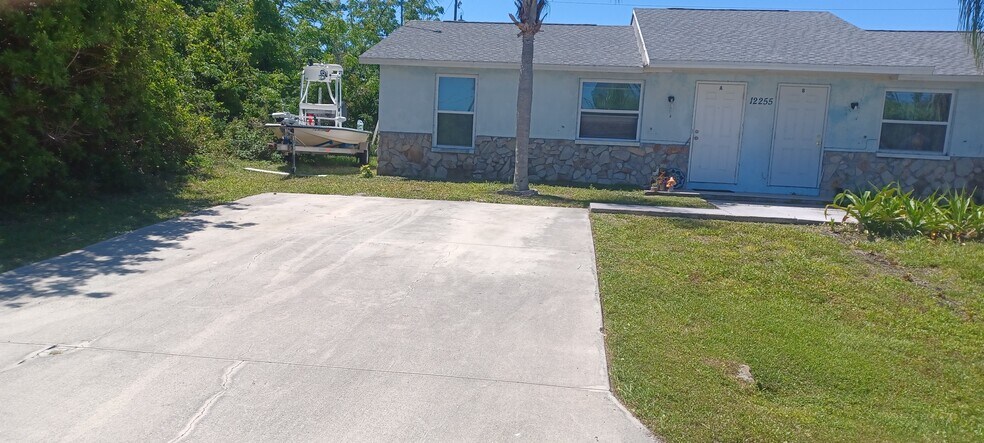 Primary Photo - 12255 Van Loon Ave