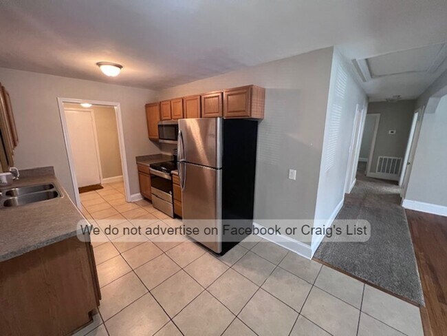 Building Photo - 5306 Walnut Dr