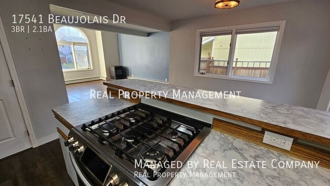 Building Photo - 17541 Beaujolais Dr