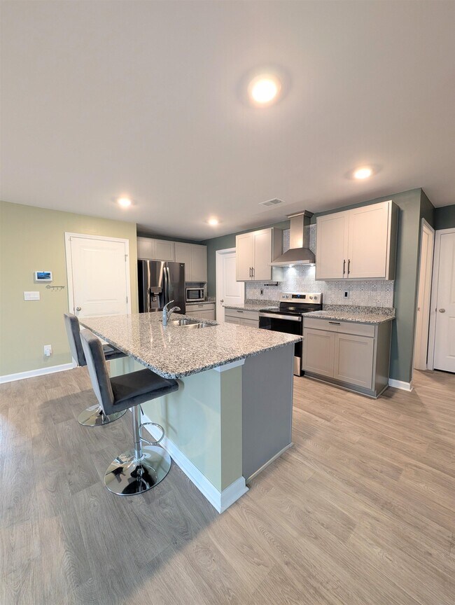 Building Photo - 851 Woodland Farms Cir