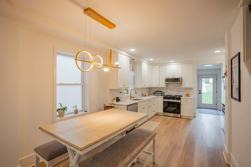 Building Photo - 417 Vanderslice St