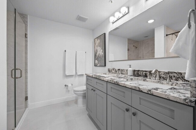 Building Photo - 605 Kemp St