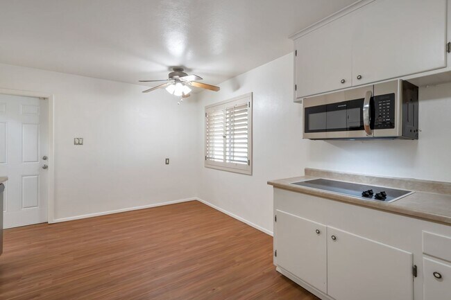 Building Photo - Meticulously Maintained 4 bed Scottsdale Home
