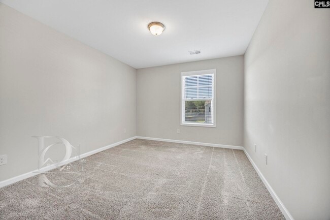 Building Photo - 9 Spinney Ct