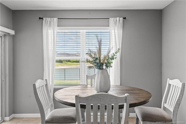 Building Photo - 10760 SW Cremona Way