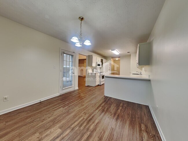 Building Photo - 1831 Green Oak Cir