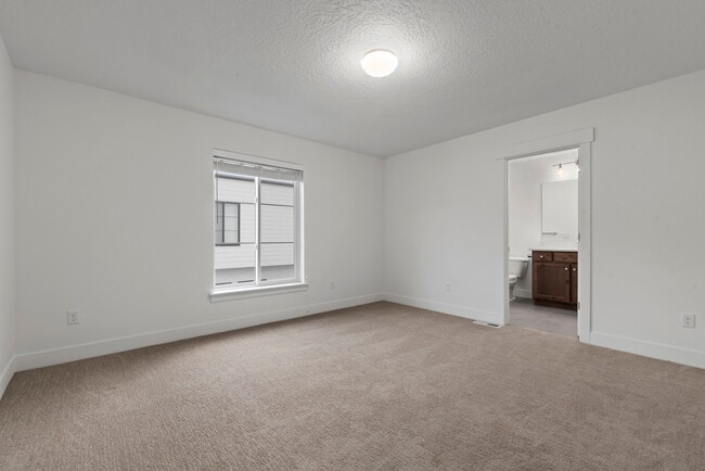 Building Photo - 2970 Richmond View Ct