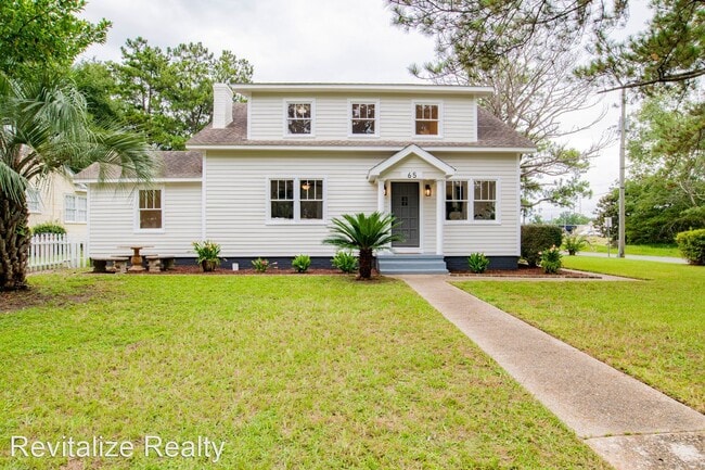 Building Photo - 3 br, 2 bath House - 65 Bishop Lane S