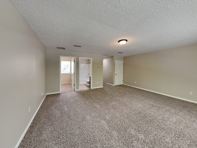 Building Photo - 153 Terracina Dr