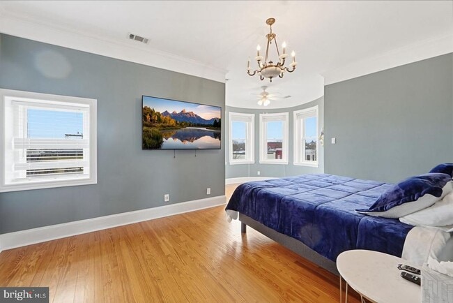 Building Photo - 949 S St NW