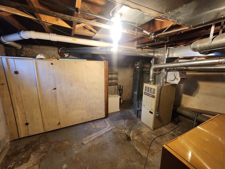 Building Photo - 20 W Espanola St