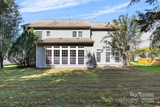Building Photo - 5006 Rosewater Ln