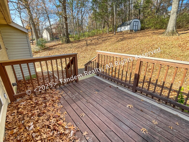 Building Photo - 1412 Woodchimes Ct