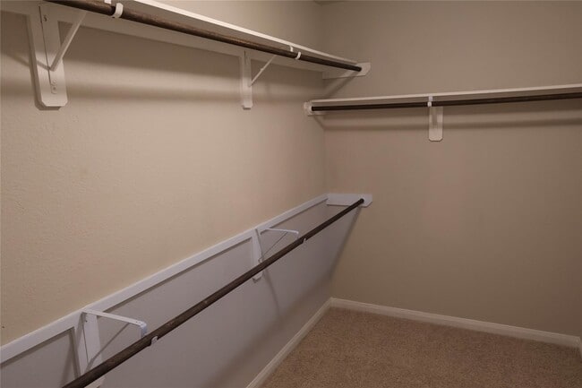 Building Photo - 2522 Sturgeon Wy