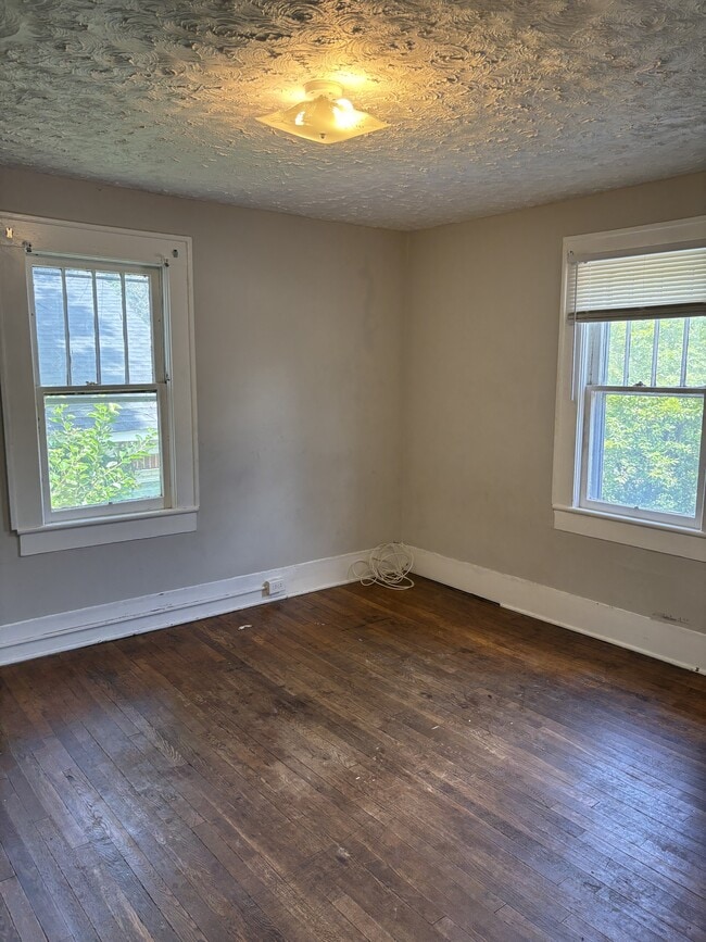 Building Photo - 2808 N Patterson Ave
