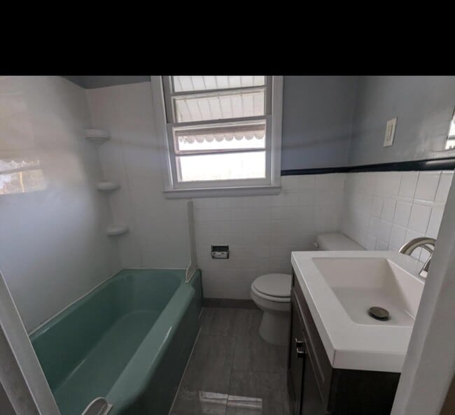 Building Photo - 303 Caudill Ave