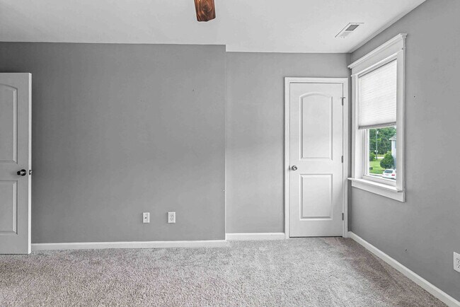 Building Photo - 110 Justice Farm Dr