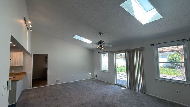 Building Photo - 3BR Toms River Home with Pool and Fenced Yard