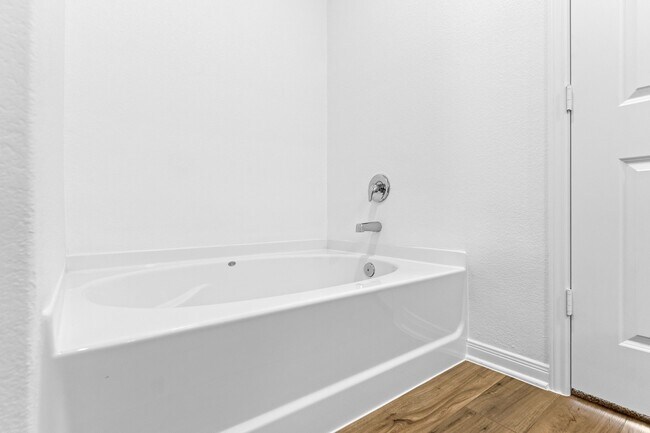 Building Photo - 1139 Amy Dr