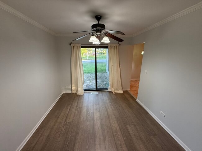 Building Photo - 1007 Bayshore Dr