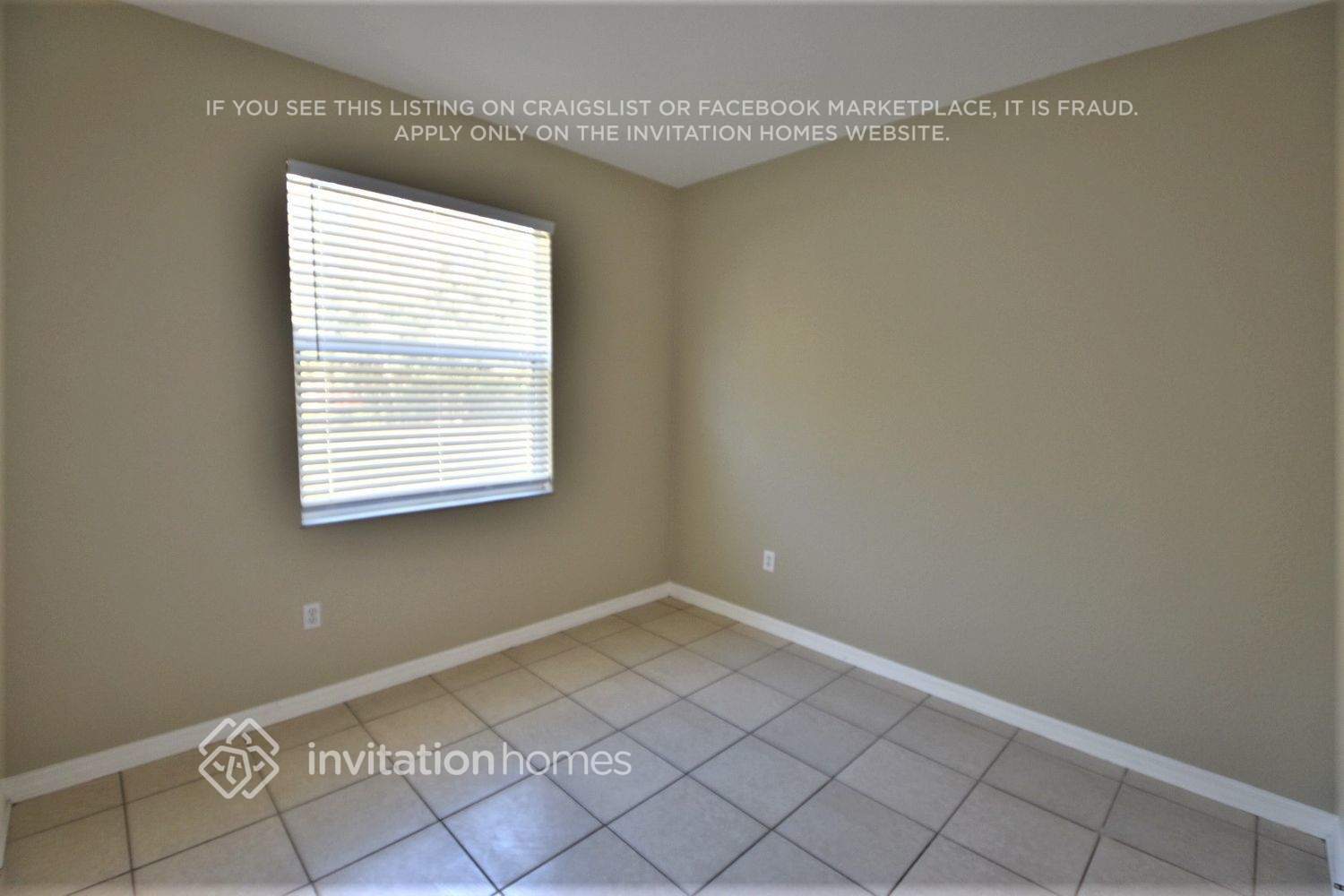 Building Photo - 2844 Wells Ave