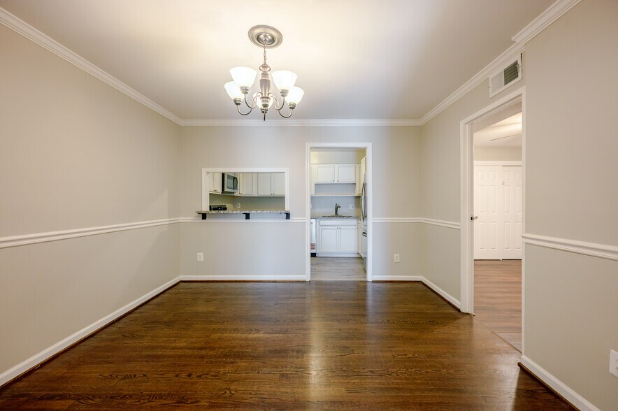 Building Photo - 6143 Edsall Rd