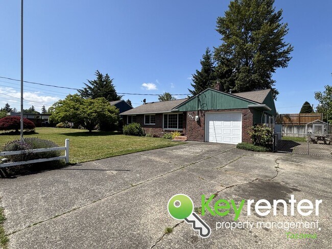 Building Photo - Charming Clinker Brick Rambler in the Hear...