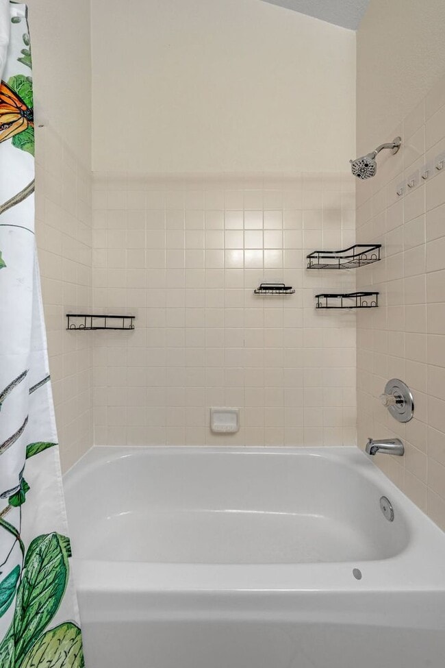 Building Photo - 3 Bedroom Folsom Home with Updated Kitchen, Pool and 3-Car Garage!