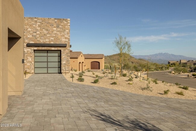 Building Photo - 13290 E la Junta Rd