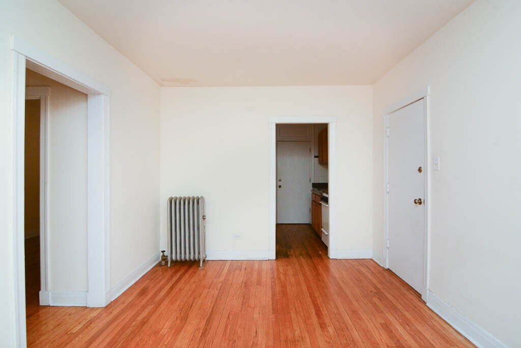Building Photo - 2647 N Spaulding Ave