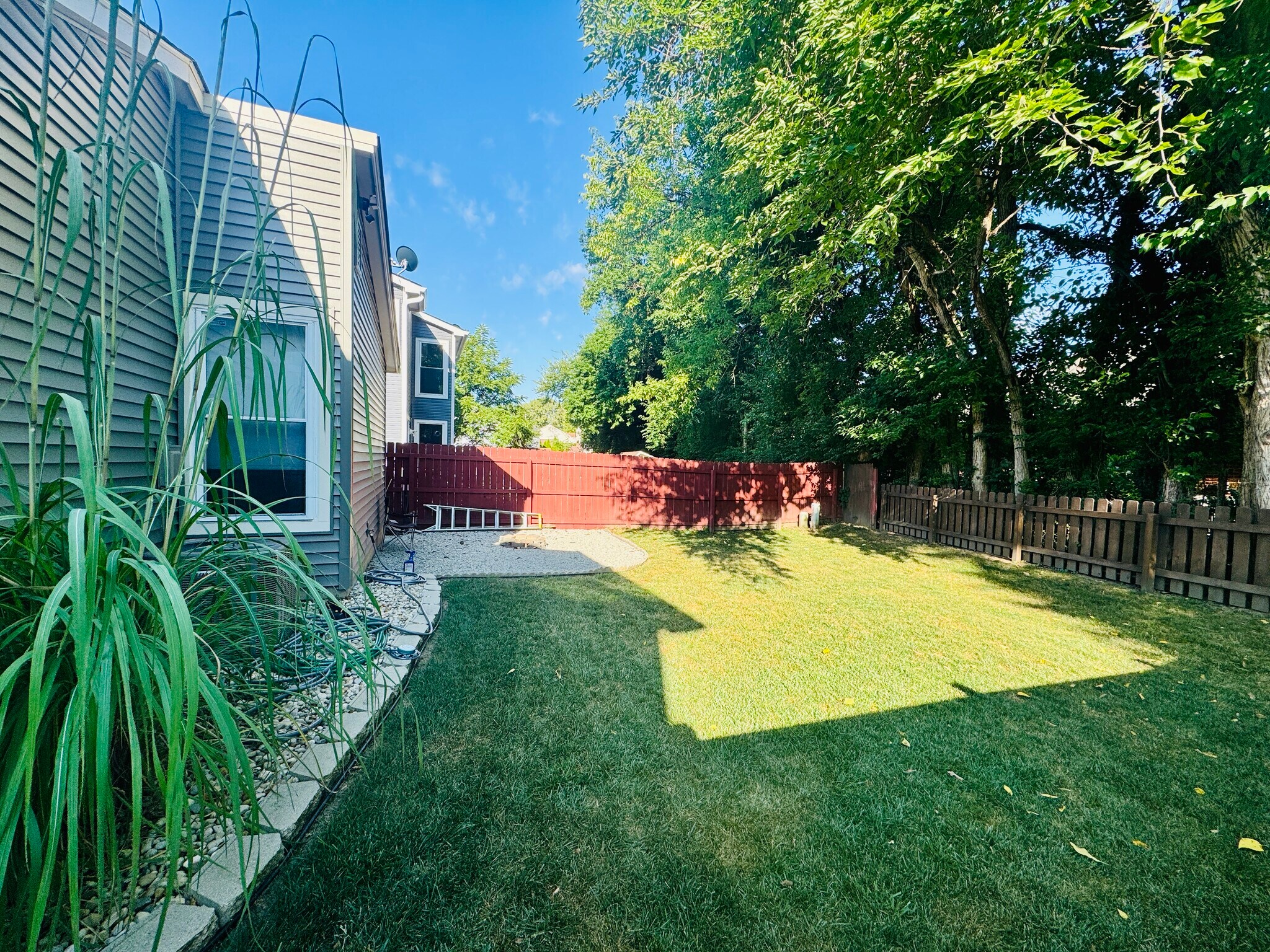 Building Photo - 288 Millside Dr