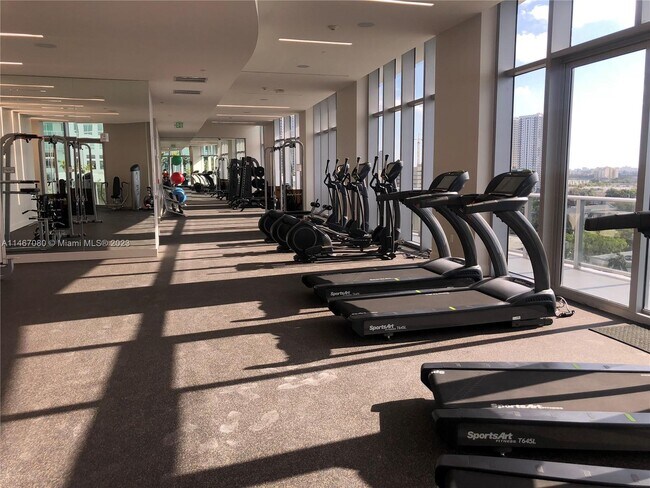 Building Photo - 488 NE 18th St