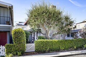 Building Photo - "Charming 4-Bedroom Classic Cottage & Cozy Fireplace in heart of Balboa