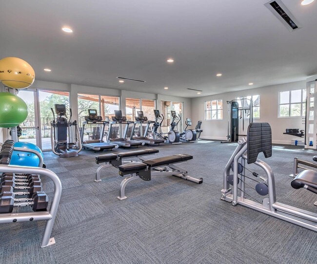 Building Photo - 513 Lambert Cv