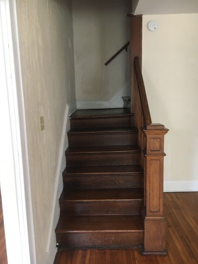 Building Photo - 2476 Adams Ave