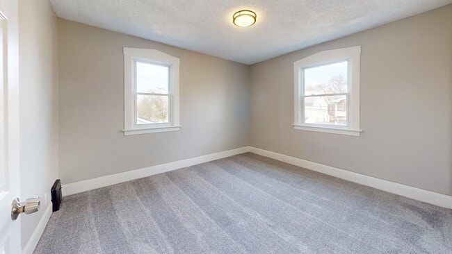 Building Photo - 3544 W 99th St