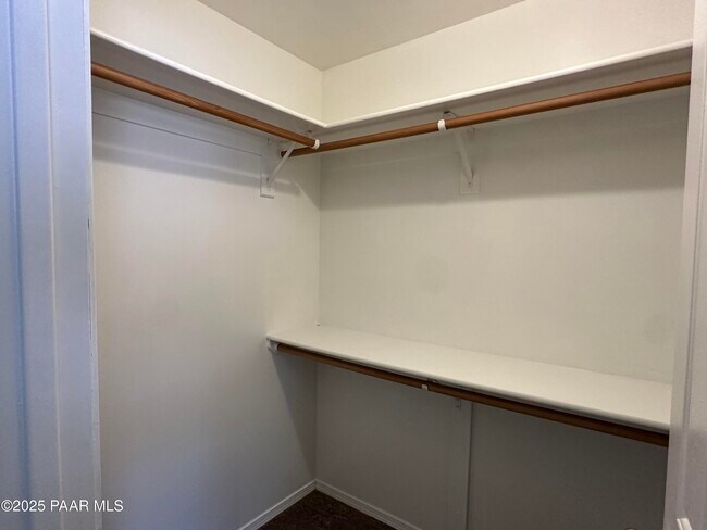 Building Photo - 9120 E Swift Trail Dr