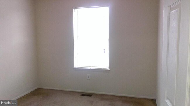 Building Photo - 4809 Berwyn House Rd