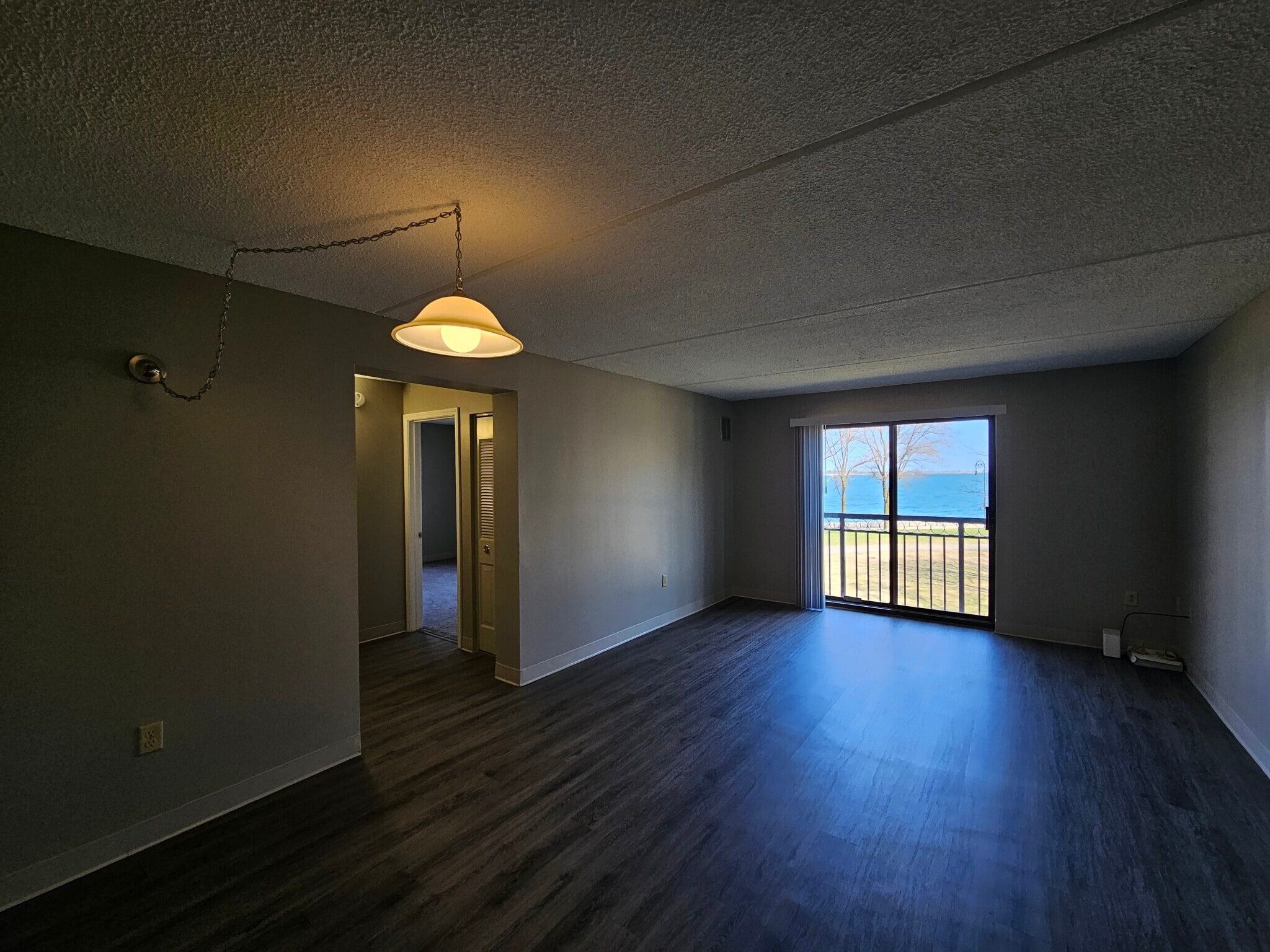 Building Photo - 65 N Point Dr