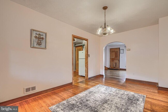 Building Photo - 8446 Loch Raven Blvd